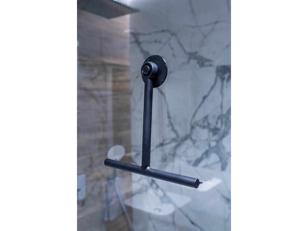 21735-sterka-na-sklenene-sprchove-kouty-plast-cerna-barva