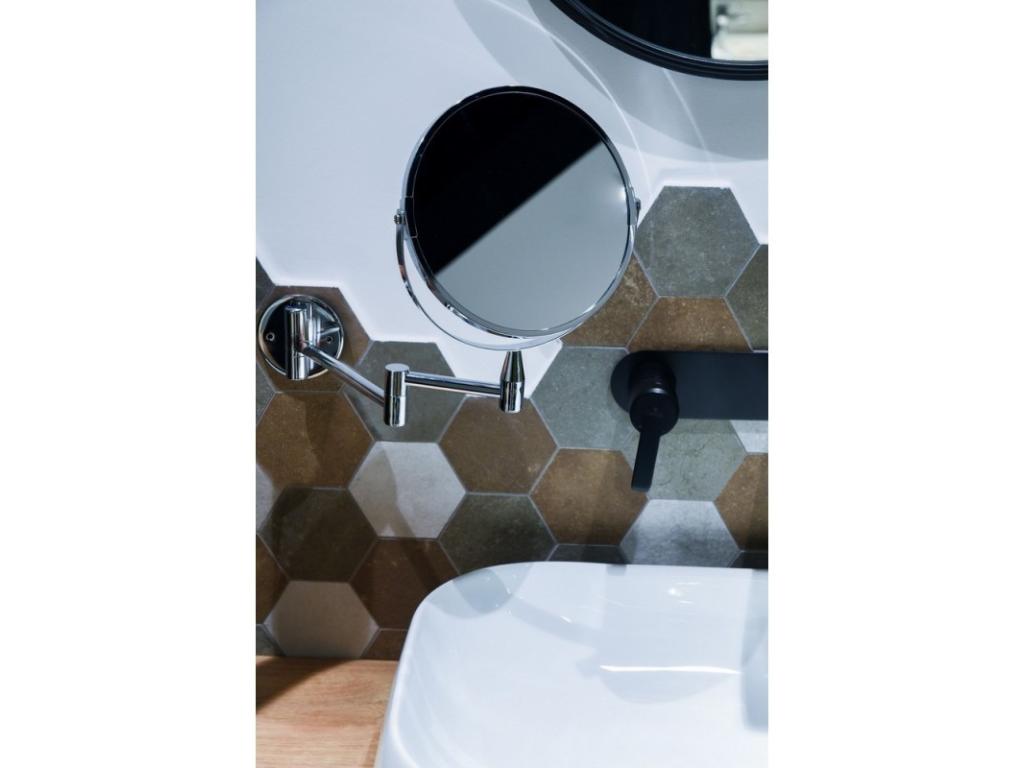 12776-kosmeticke-zrcatko-nastenne-kulate