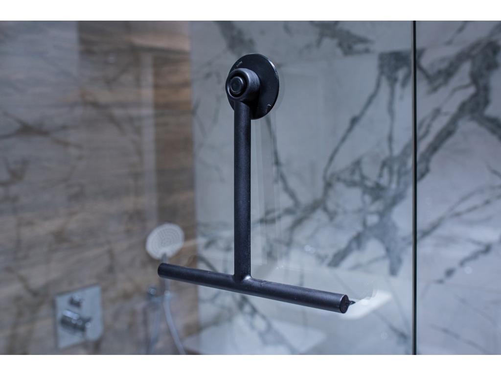 21737-sterka-na-sklenene-sprchove-kouty-plast-cerna-barva
