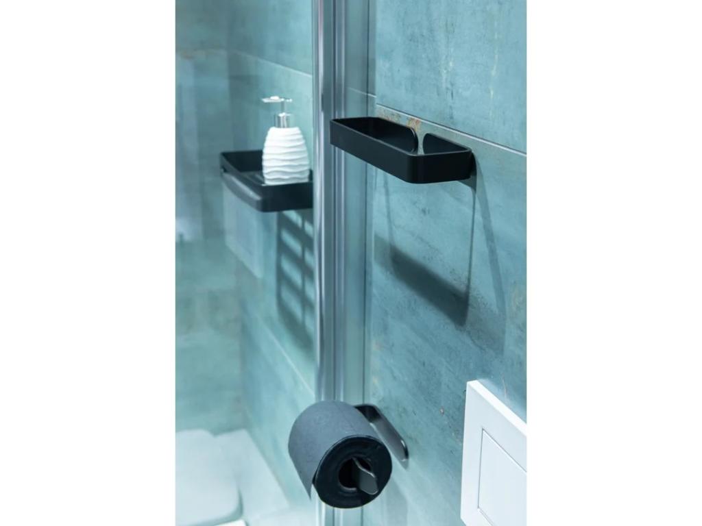 32138-drzak-toaletniho-papiru-na-nalepeni-3m-16x8x3-cm-cerna-barva