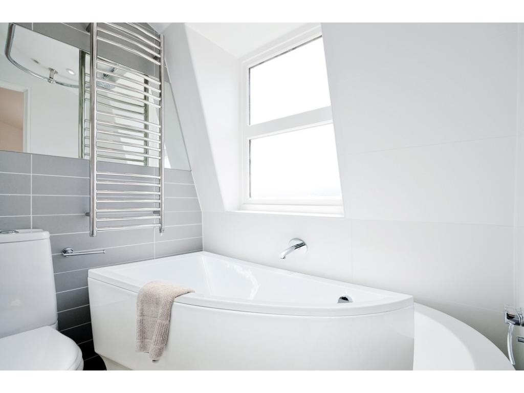 8403-asymetricka-vana-fondi