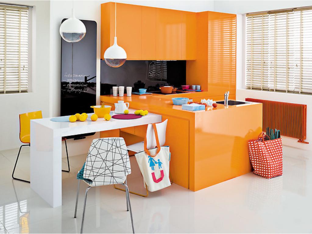 8534-koupelnovy-radiator-se-zrcadlem-indivi-new