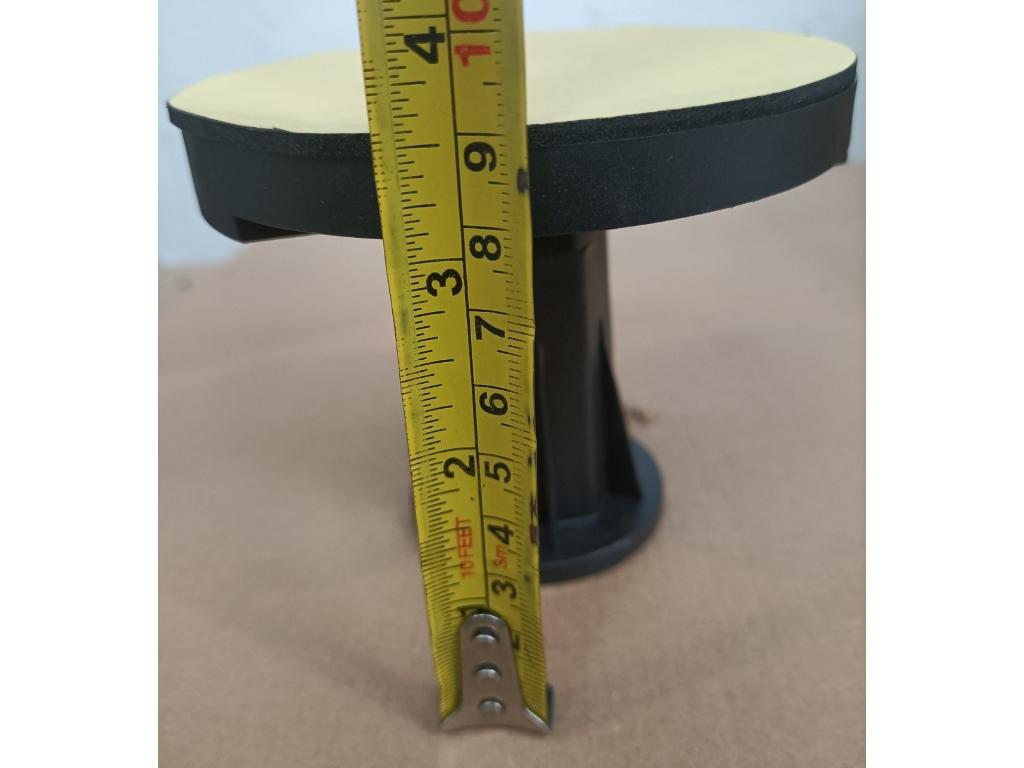 15467-nozicka-ke-sprchovym-vanickam-venets