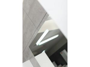 4494-zrcadlo-s-osvetlenim-viky