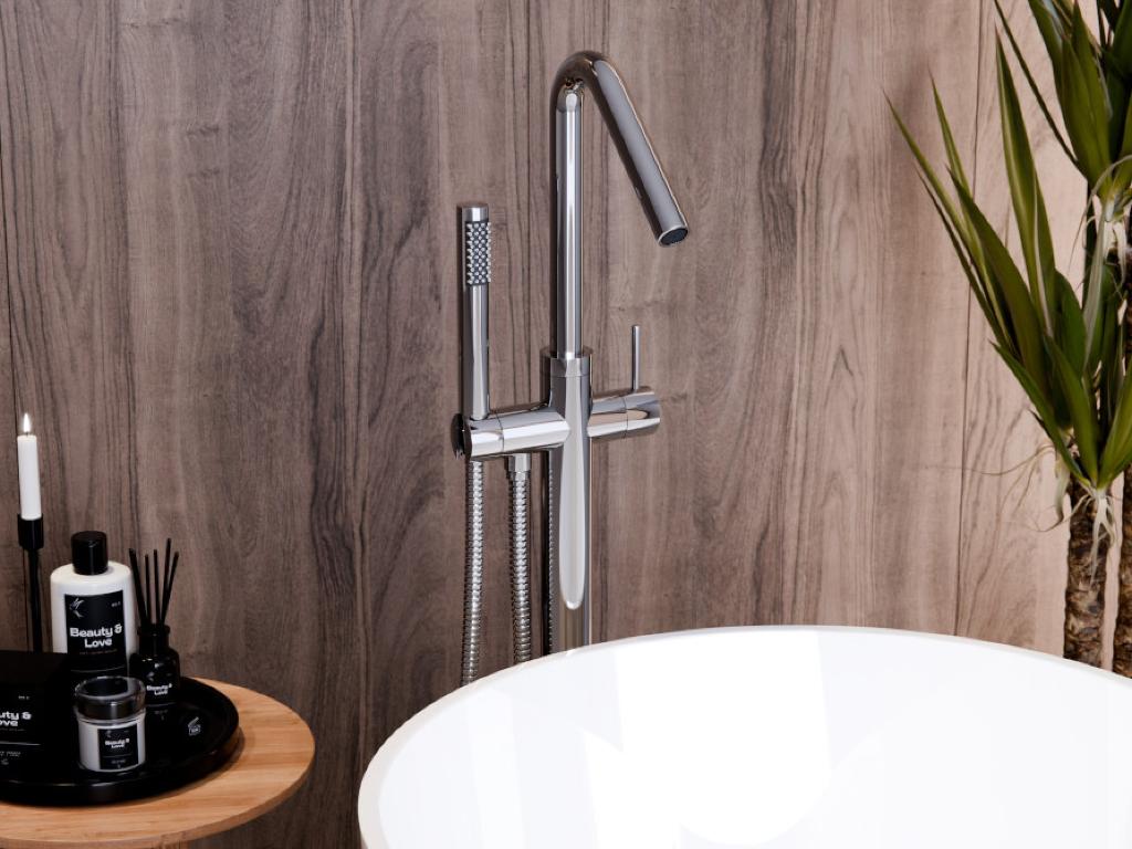 32346-stojankova-vanova-baterie-veo-iii-chrom-s-easy-boxem